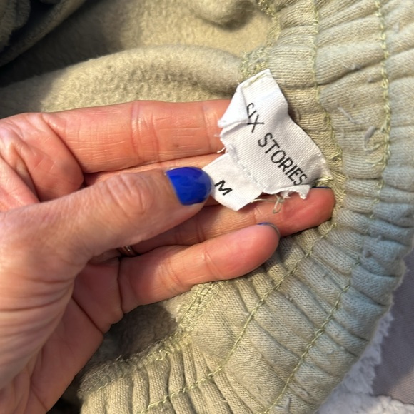 Six Stories Wifey medium sweatpants - Picture 3 of 3